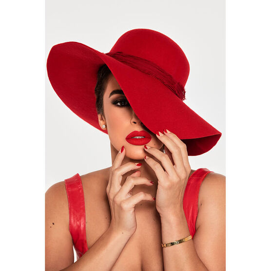 SAAD       BY MARI SAAD  LIPS 2G